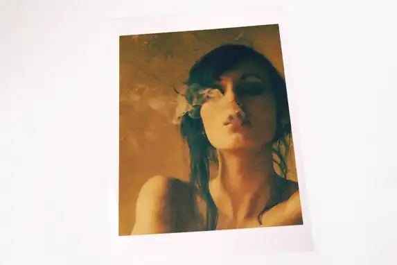 Fine art prints glued on 3 mm dibond, beautiful for impressive, artistic photos.