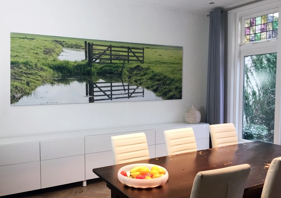 At 100 centimetres high x 300 wide, this is truly an eye-catcher.